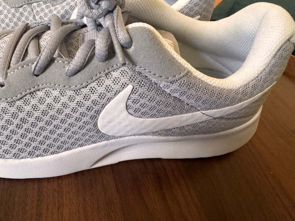 Nike Tanjun Grey Sneakers Size 8.5